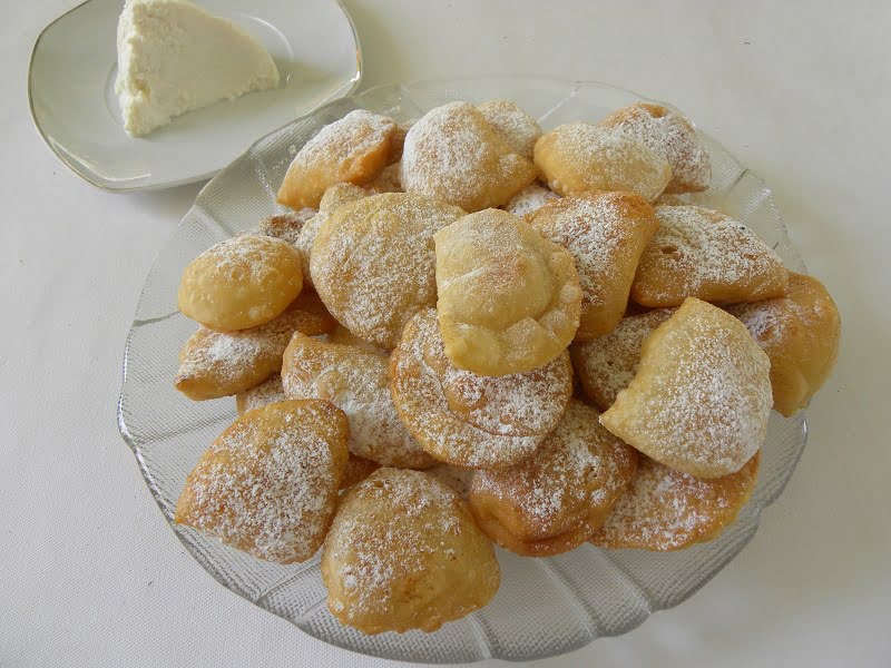Bourekia me Freskia Anari – Pastries with Fresh Anari Cheese