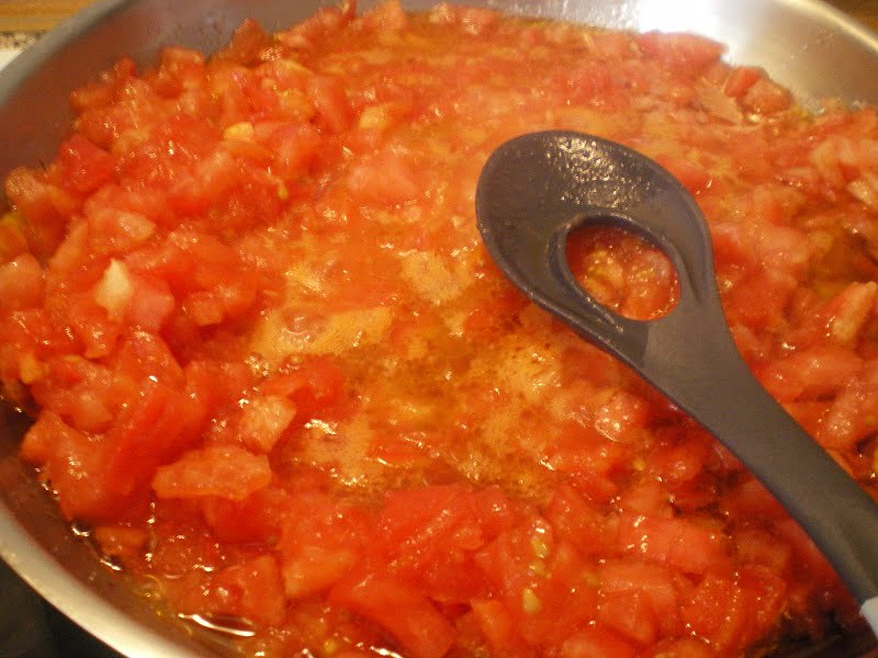 Cooking tomatoes image