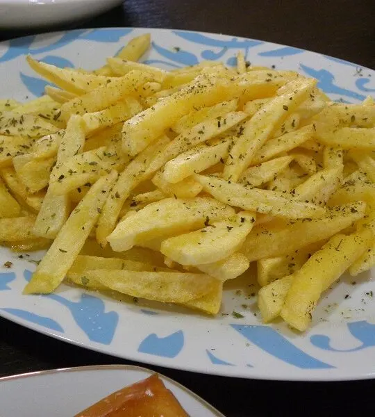 Greek Fried Potatoes (also in the air fryer)