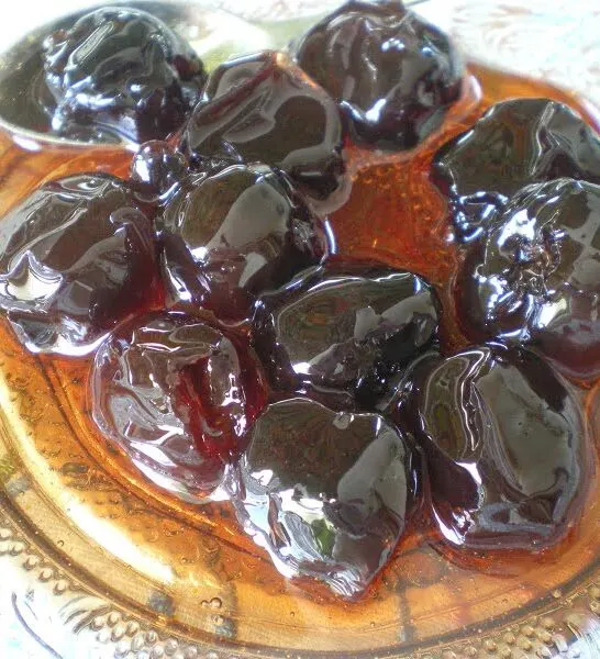 Glyko Vyssino (Sour Cherries) and Vyssinada drink