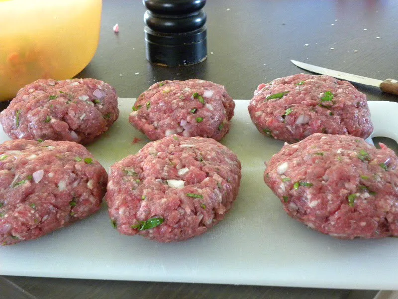 Veal burgers image