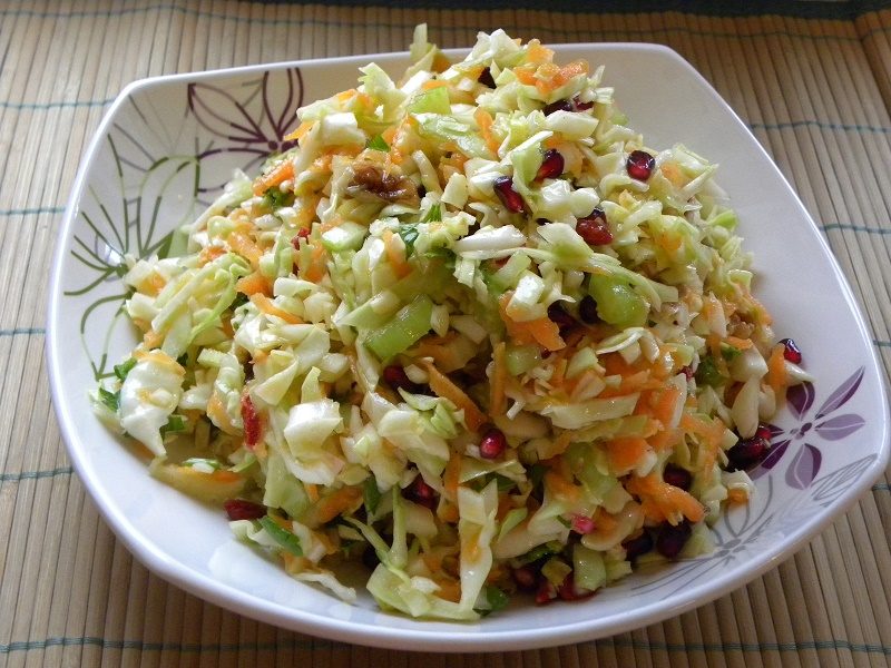 lahanosalata coleslaw salad image