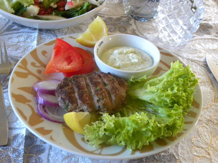 mpiftekia beef burgers image