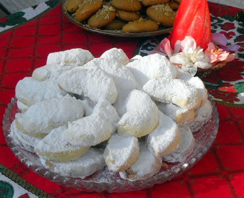 Kourabiedes with candle photo