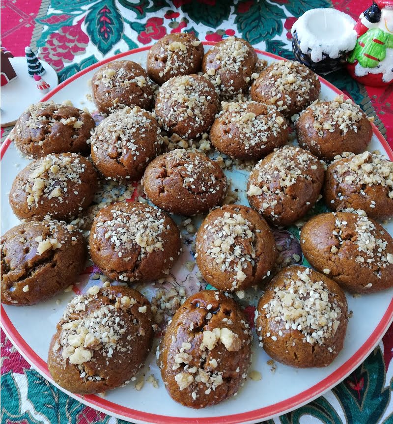 Melomakarona – Greek Honey Cookies