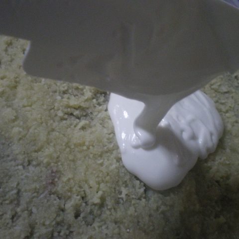 Eggless Royal Frosting (Icing)