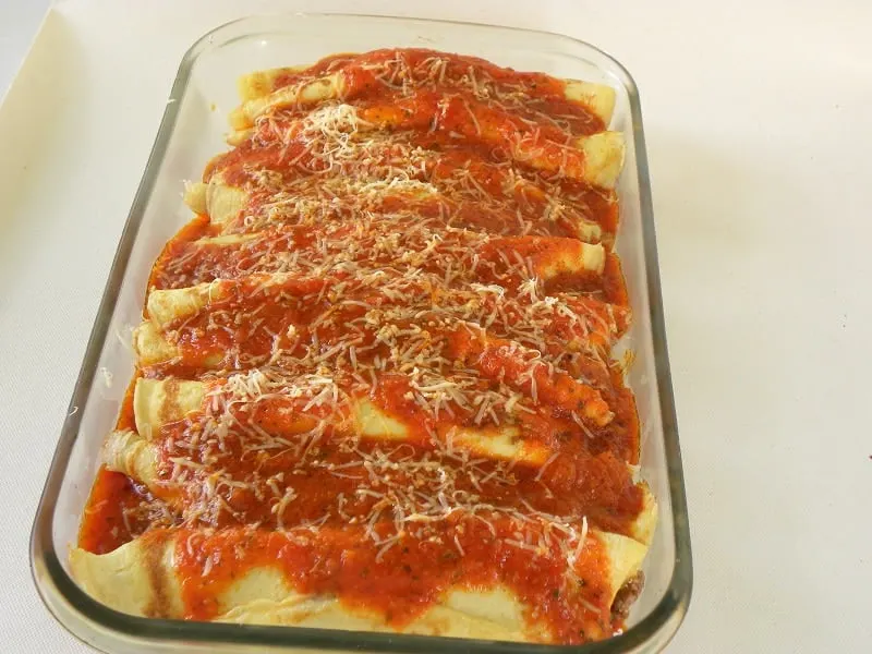 canelloni with minced meat image