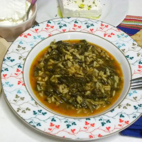 Spanakoryzo spinach with feta and Greek yoghurt image