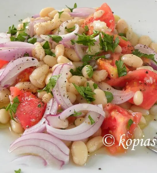 Fassolia Piaz (Greek White Beans Salad)