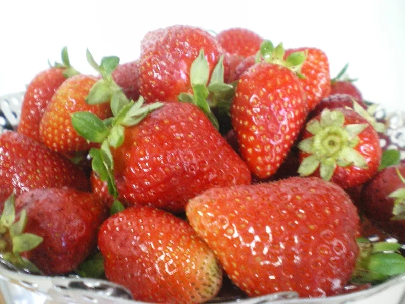 Raw strawberries image