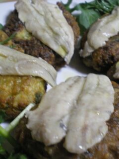 Crispy courgette fritters image