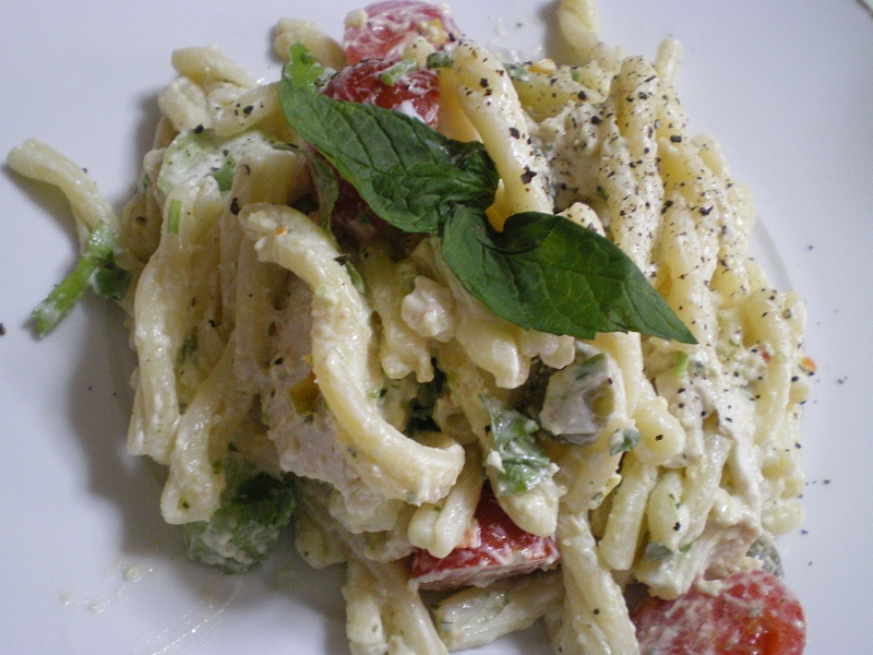 Summer pasta salad image