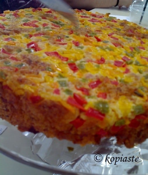 Piperopita, a Savoury Cheese and Peppers Cake