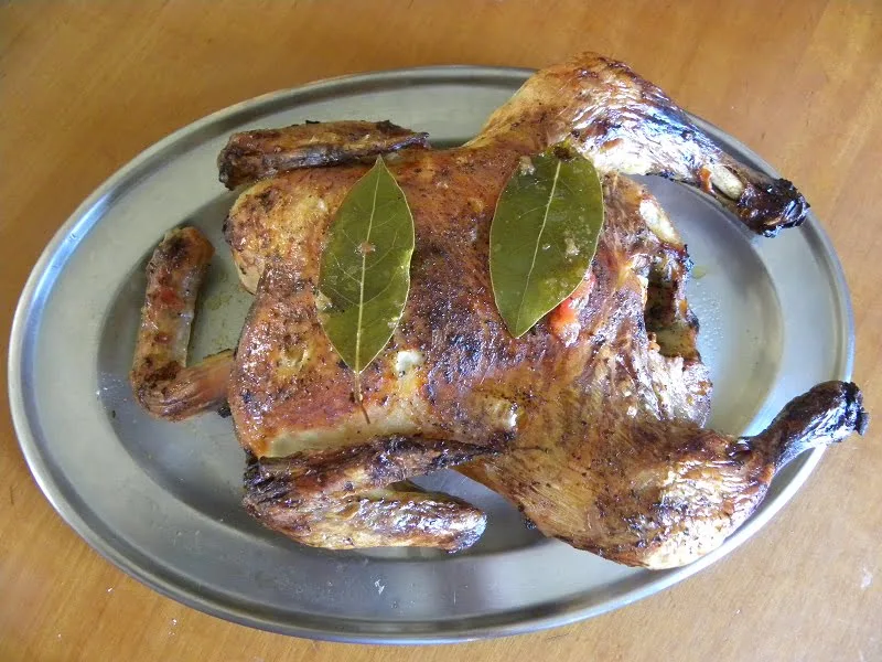 baked chicken with hilopites image