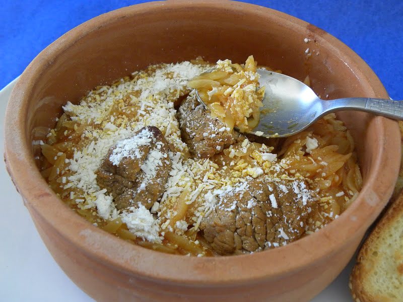 Giouvetsi with veal image