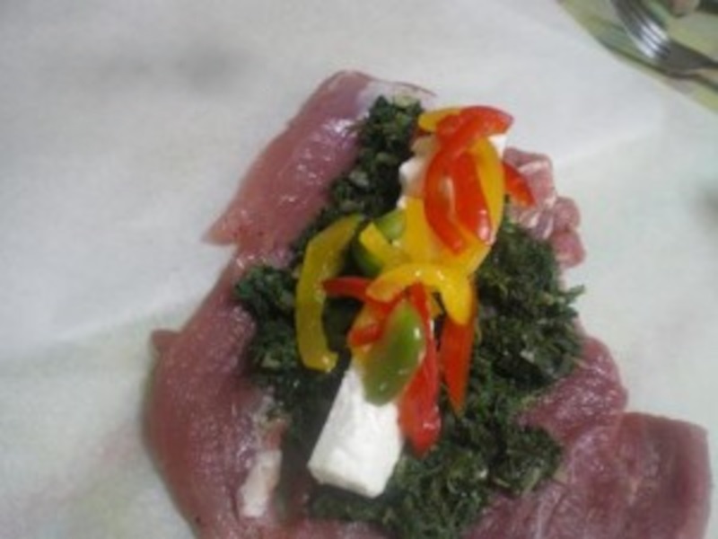 Spinach feta and peppers tenderloin image