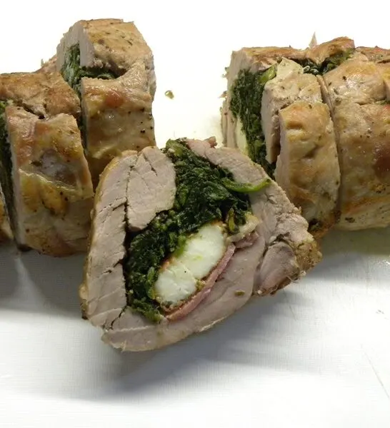 Spinach Stuffed Pork Tenderloin (Psaronefri)