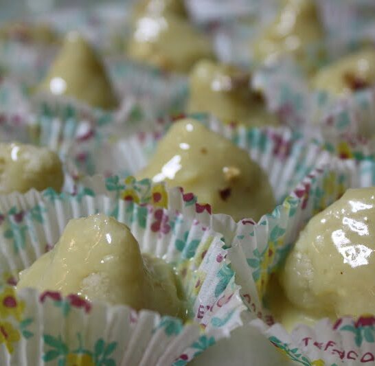 Amygdalota (No Bake Almond Cookies) with Chocolate