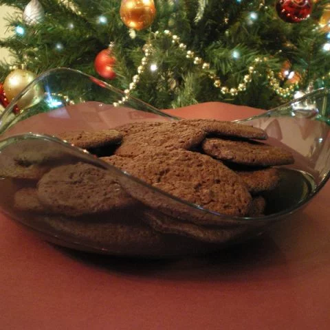 Carob and ginger cookies image