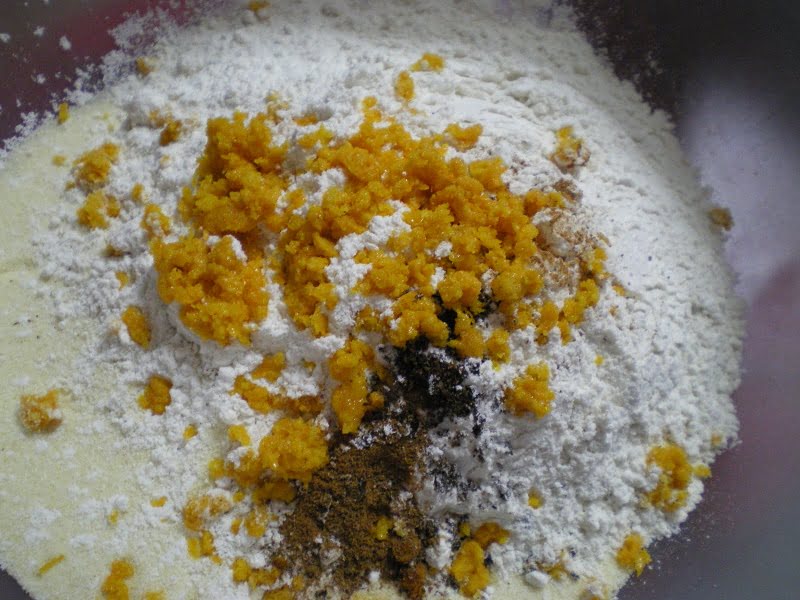 Flour and other dry ingredients image