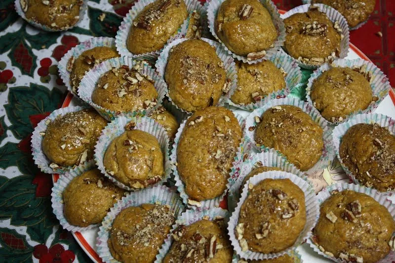 Melomakarona with pecans picture