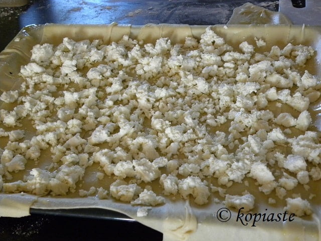 preparing tyropita