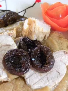 Pork tenderloin with quince image