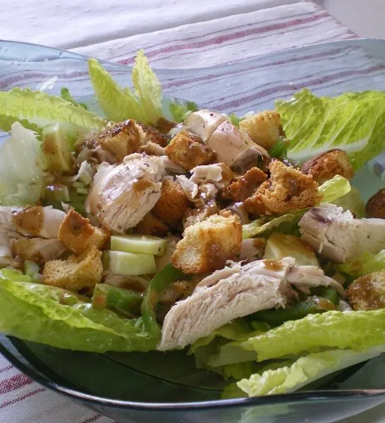 Diet Caesar&rsquo;s Chicken Salad
