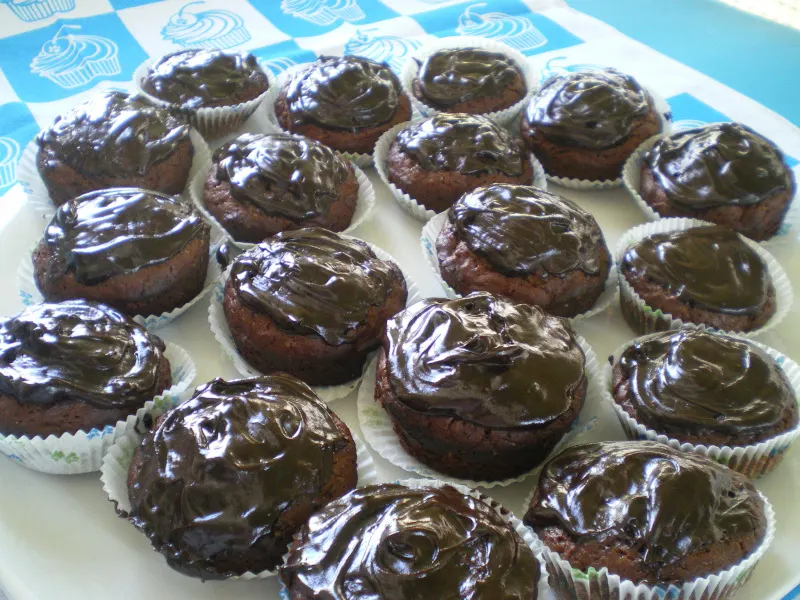 vegan chocolate cupcakes with chocolate frosting image