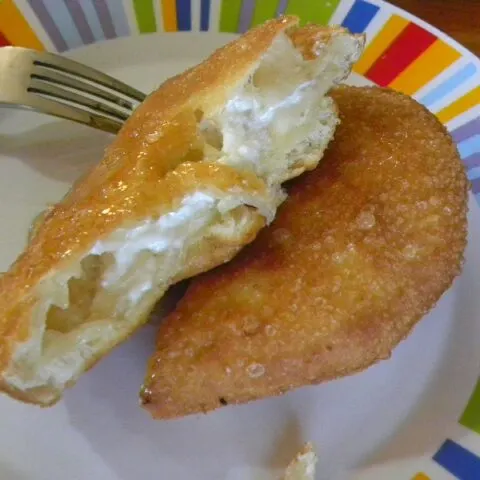 Tiganopsomo (fried bread) inside image