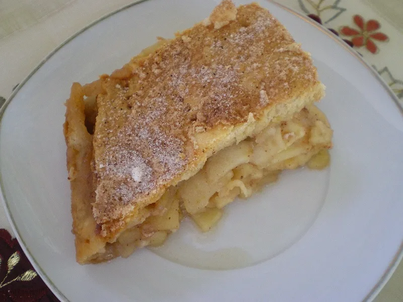 caramel apple pie image