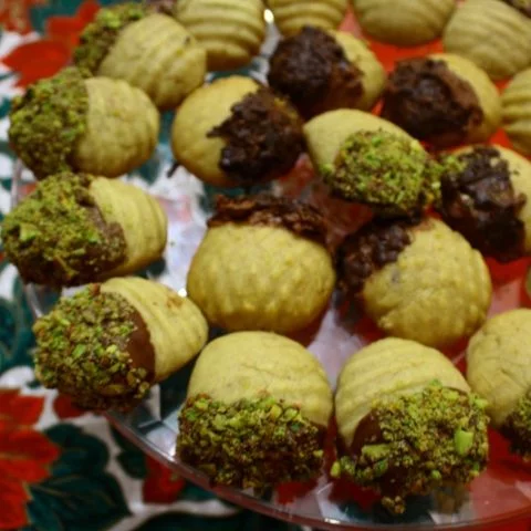 Chocolate and nuts melomakarona image
