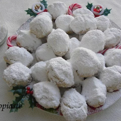 Kourabiedes Christmas cookies image
