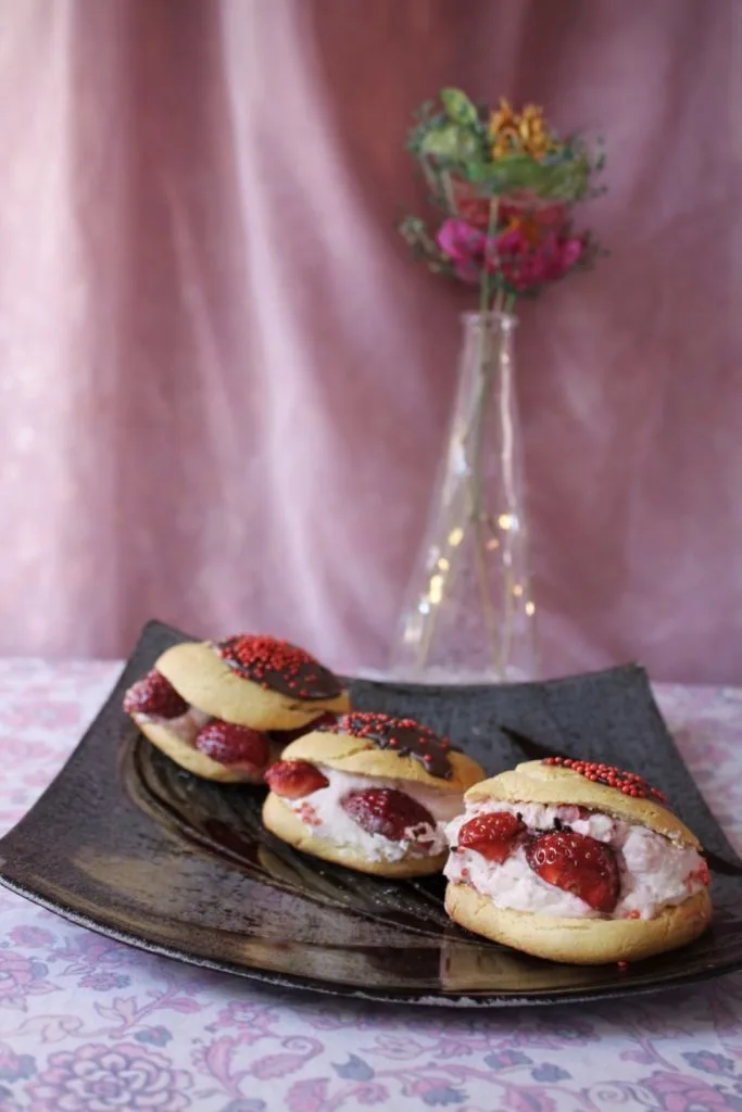 Eclairs with strawberry Bavarian cream image