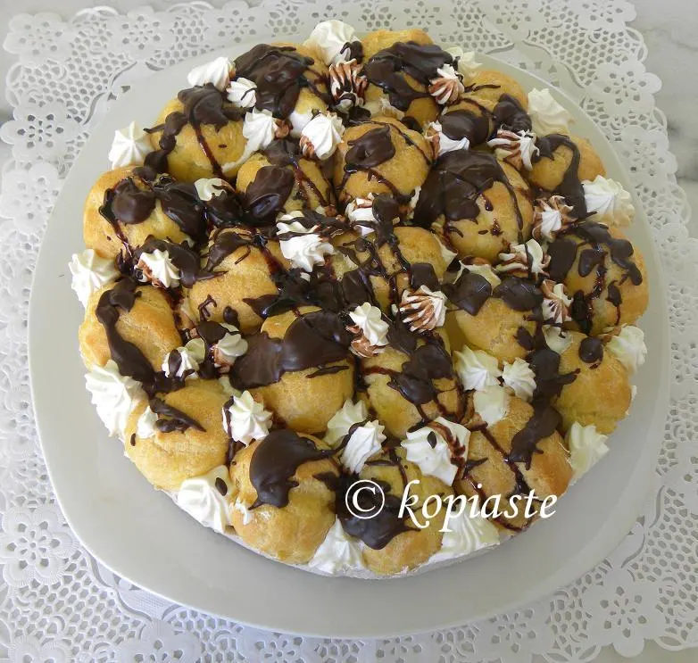 profiterole-chocolate-cheesecake-4