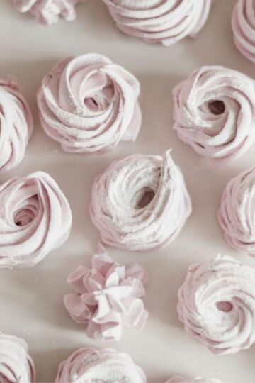 Meringues recipe image