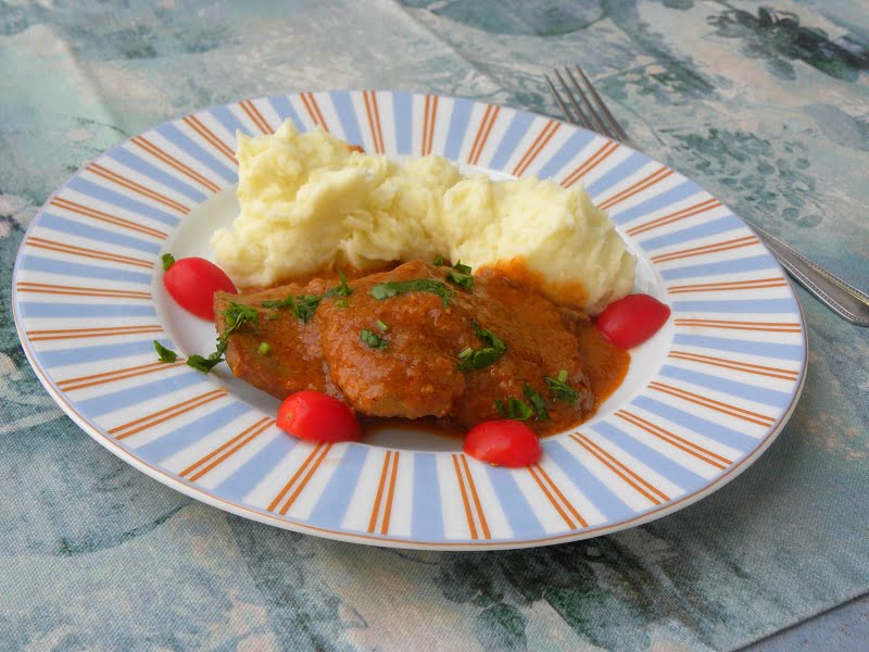 Veal stroganoff with mashed potatoes picture