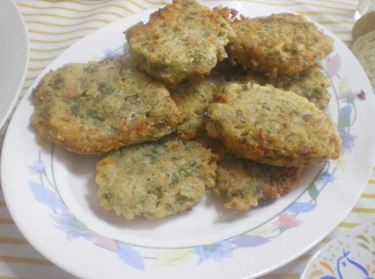 Veal Stroganoff with Ryzokeftedes (Fried Rice Patties) Kopiaste..to