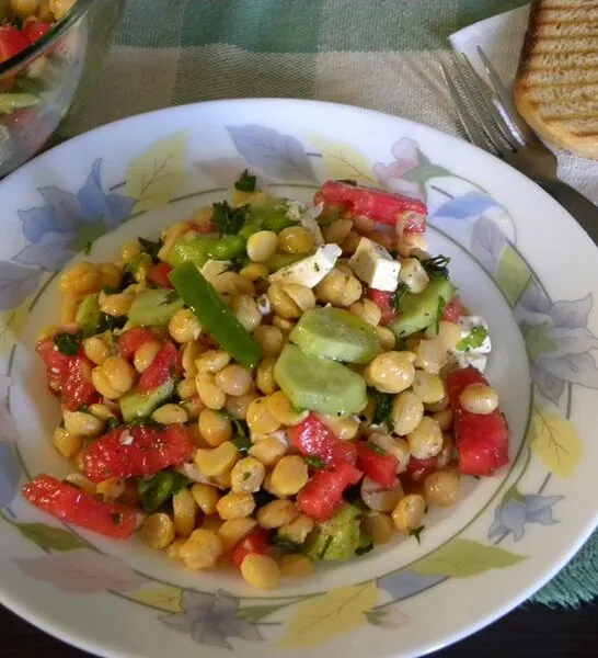 Revithosalates (chickpea salads)