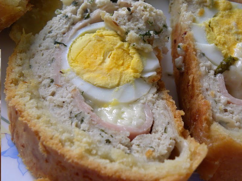 Meat roll with eggs image