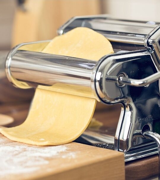 Pasta Maker Machine, Homemade Stainless Steel Manual Roller Pasta