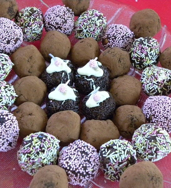 Chocolate Truffles from Christmas Leftover Desserts