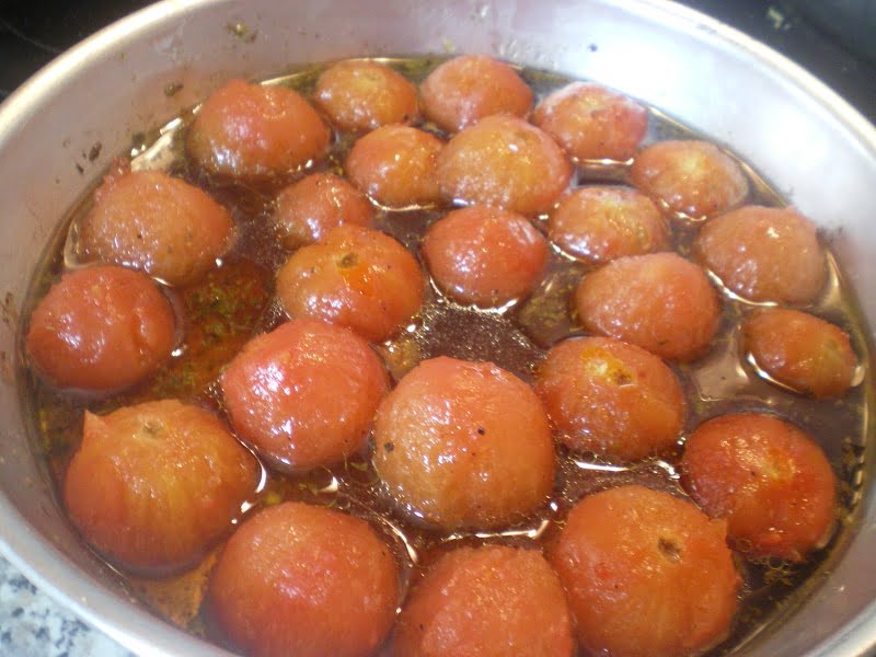 Cherry tomatoes baked image