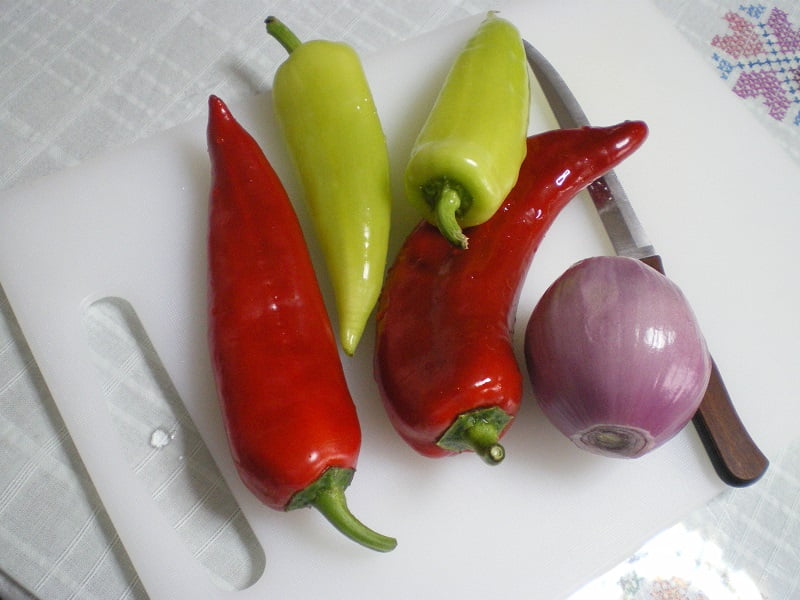 Red and green peppers image