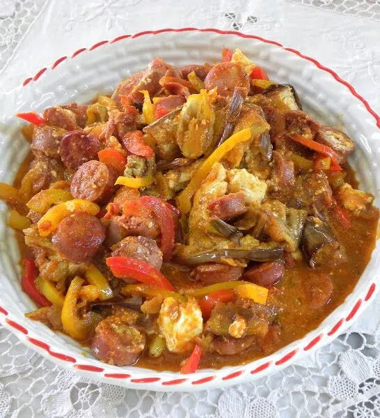 30-minute Spentzofai and Tsiknopempti