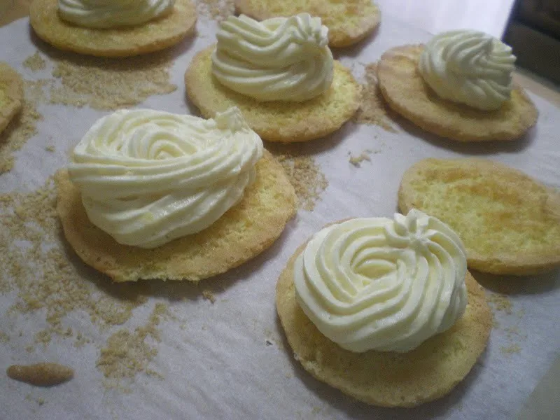 pastry cream image