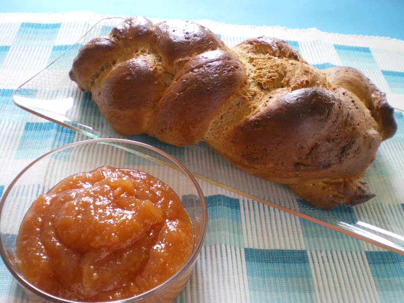 Yemarina Yewotet Dabo (Ethiopian spiced honey bread)