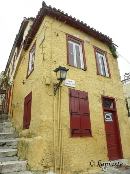 anafiotika-old-house