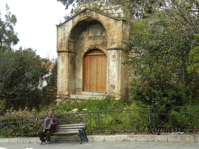 Anafiotika old door