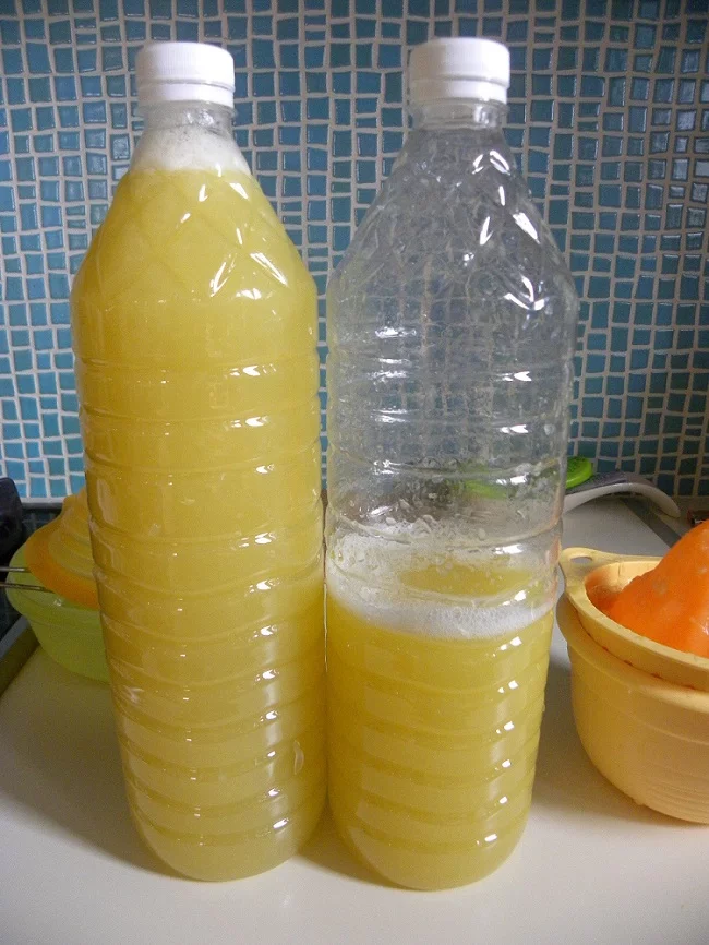 Juicing Lemons image